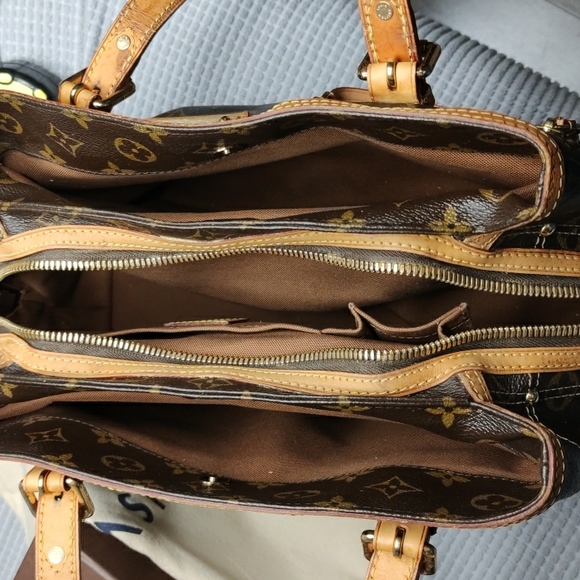 SOLD--Authentic Louis Vuitton monogram Rivette shoulder bag w/box and dust bag - Picture 13 of 16